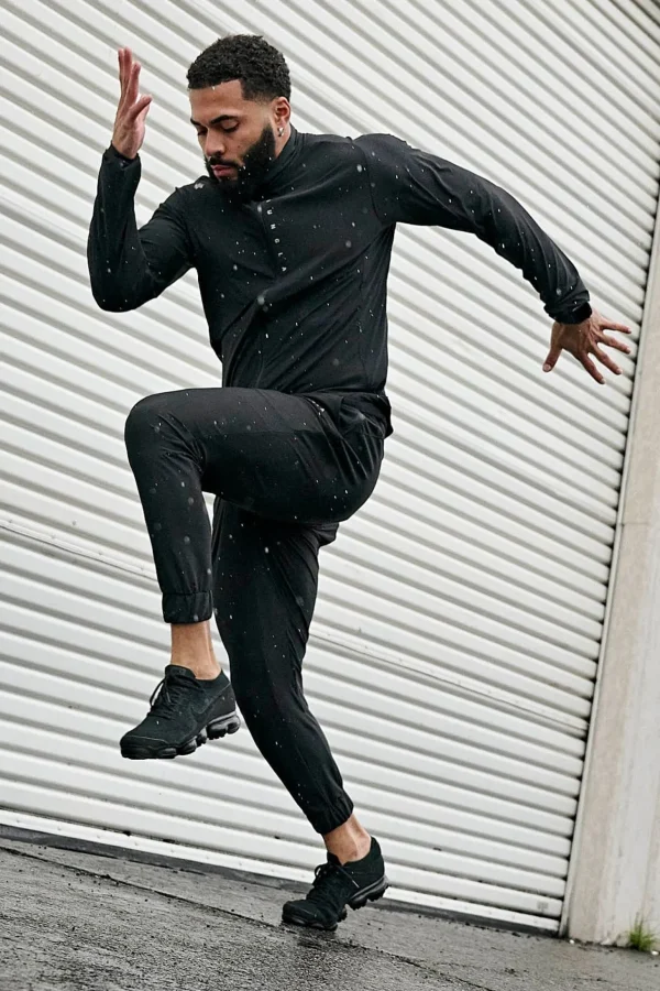 morning_run_zipup_6.webp Youngla Outerwear<5052-Morning Run Zip-Up