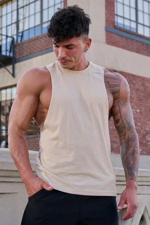 Youngla Tanks<338 Offset Delt Tanks