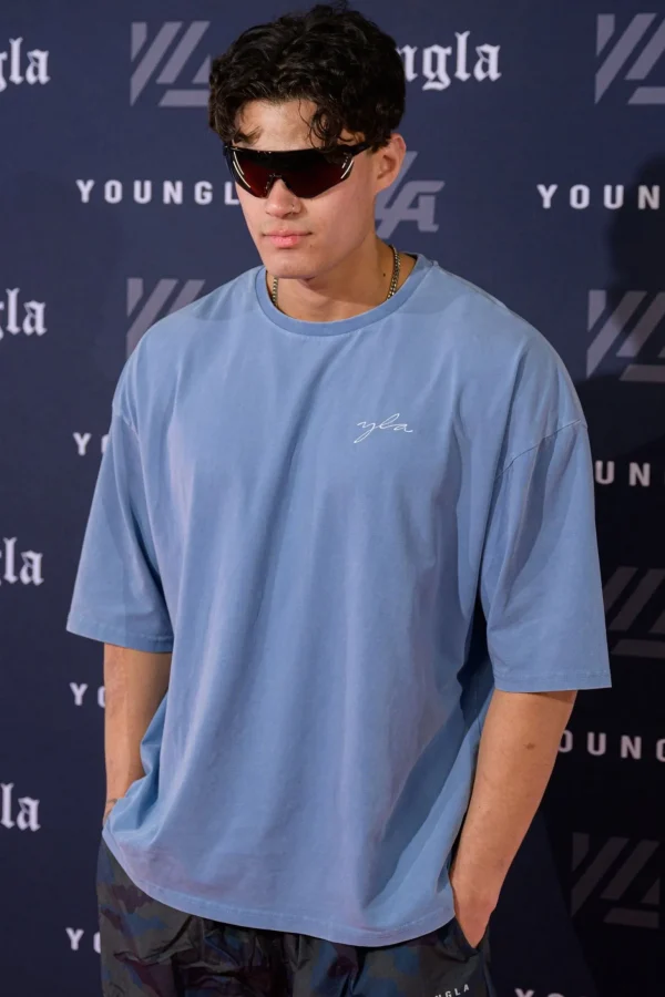 skyline_super_sized_tees_2.webp Youngla Shirts<464 Skyline Super Sized Tees