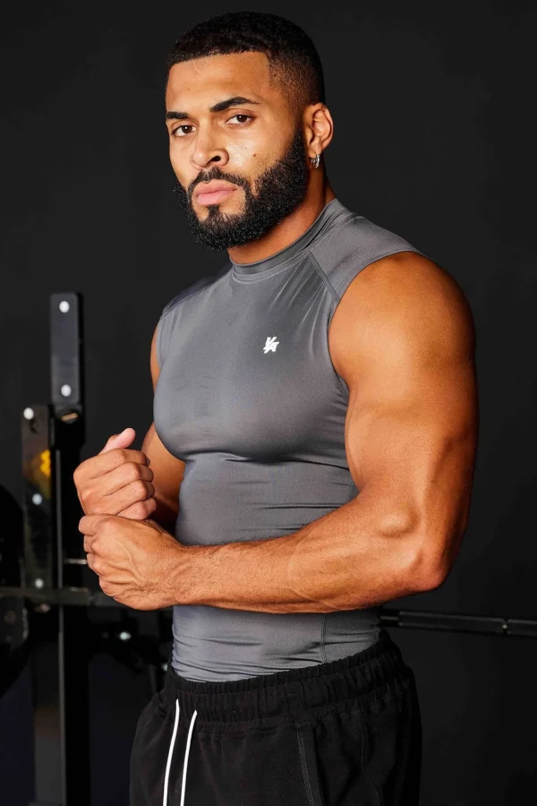 Youngla Tanks<315-Stealth Compression Cut-Offs