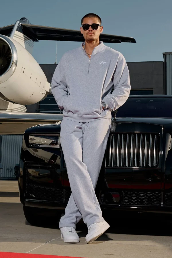 Youngla Joggers<220-Sunday Sweats