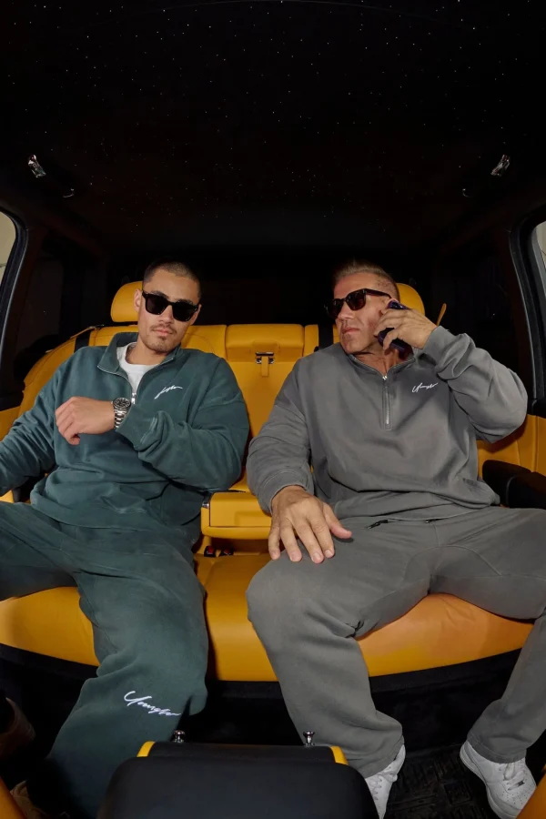 Youngla Joggers<220-Sunday Sweats