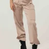Youngla Joggers & Pants<W217 Gloria Satin Cargo