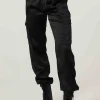 Youngla Joggers & Pants<W217 Gloria Satin Cargo