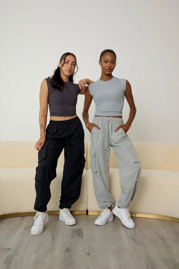 w_travel_cargo_joggers_3.webp Youngla Joggers & Pants<W219 Travel Cargo Joggers