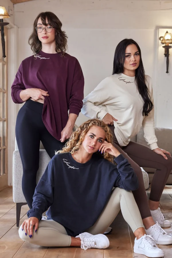 Youngla Tops<W432-Emblem Long Sleeve Tee