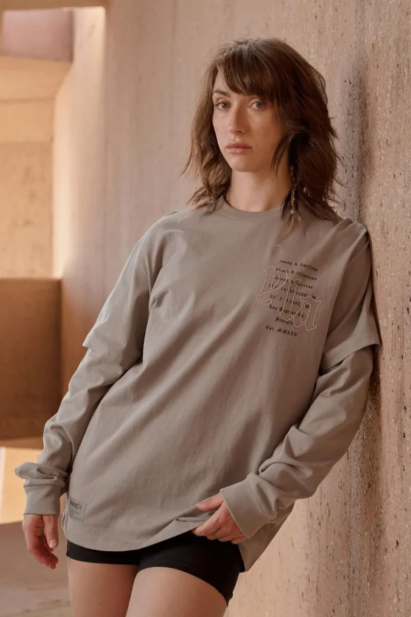 wurban_layer_tee_2.webp Youngla Tops<W437-Urban Layer Tee